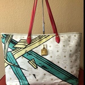 MCM Limited Edition Richard Woods Art Printed Tote. 
Pre-Owned- Project Bag